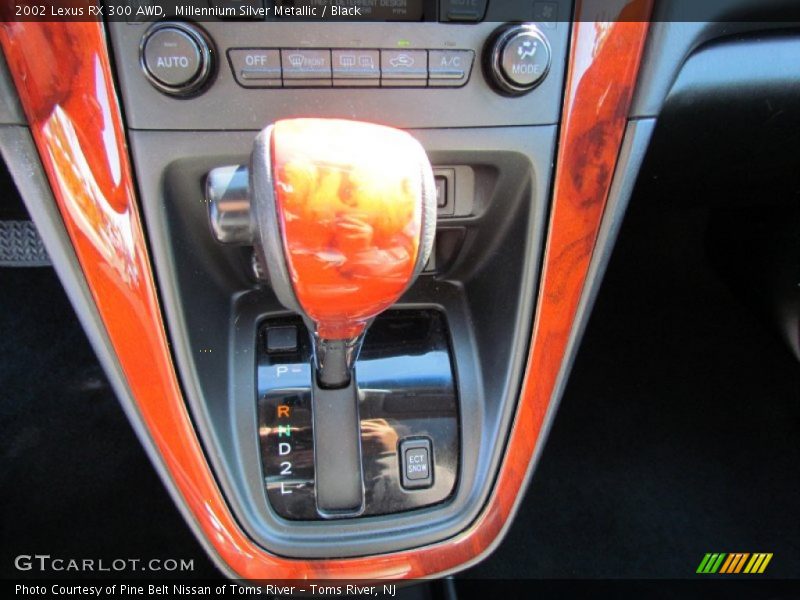 Millennium Silver Metallic / Black 2002 Lexus RX 300 AWD
