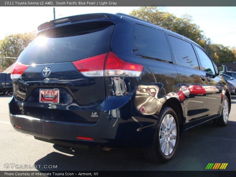 South Pacific Blue Pearl / Light Gray 2011 Toyota Sienna LE AWD