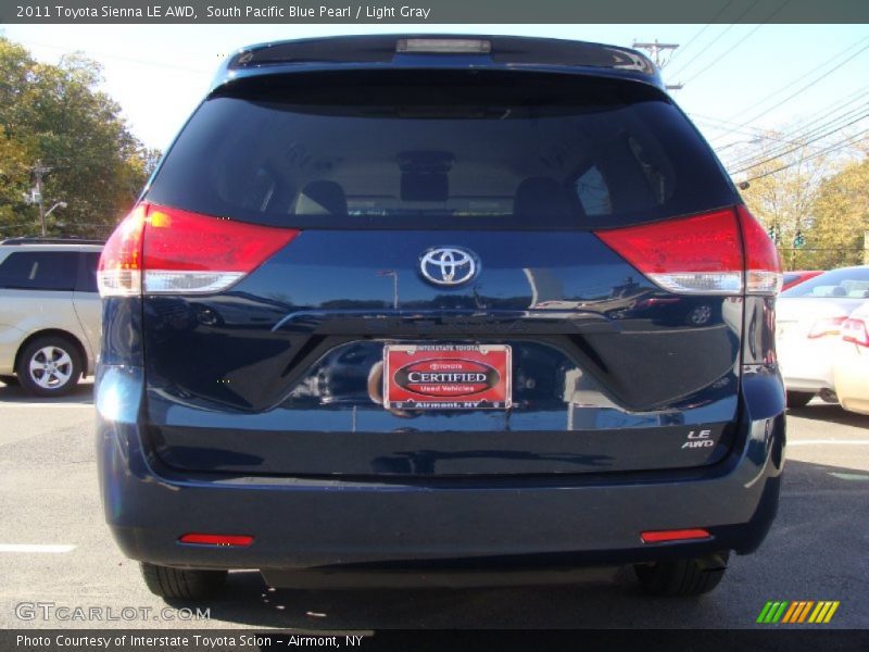 South Pacific Blue Pearl / Light Gray 2011 Toyota Sienna LE AWD