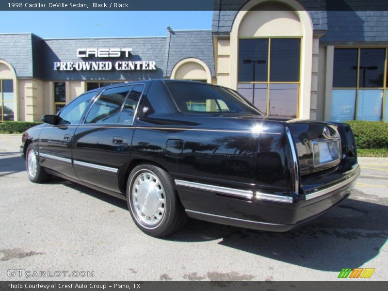 Black / Black 1998 Cadillac DeVille Sedan