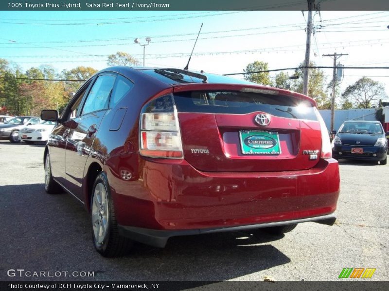 Salsa Red Pearl / Ivory/Brown 2005 Toyota Prius Hybrid