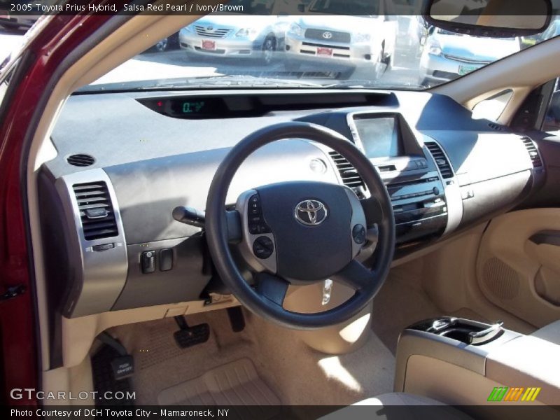 Salsa Red Pearl / Ivory/Brown 2005 Toyota Prius Hybrid