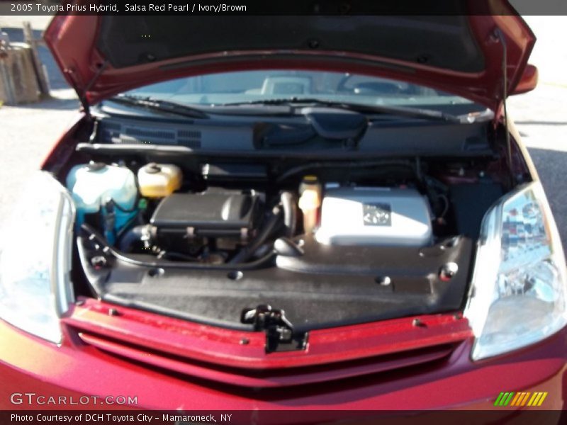 Salsa Red Pearl / Ivory/Brown 2005 Toyota Prius Hybrid