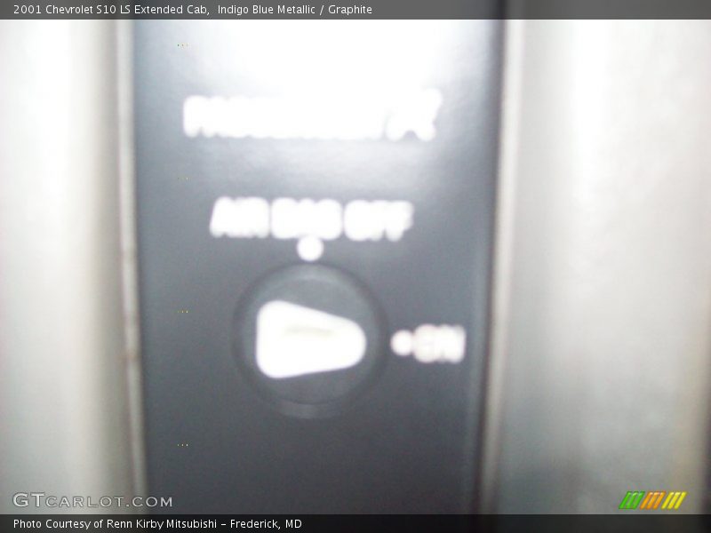 Indigo Blue Metallic / Graphite 2001 Chevrolet S10 LS Extended Cab