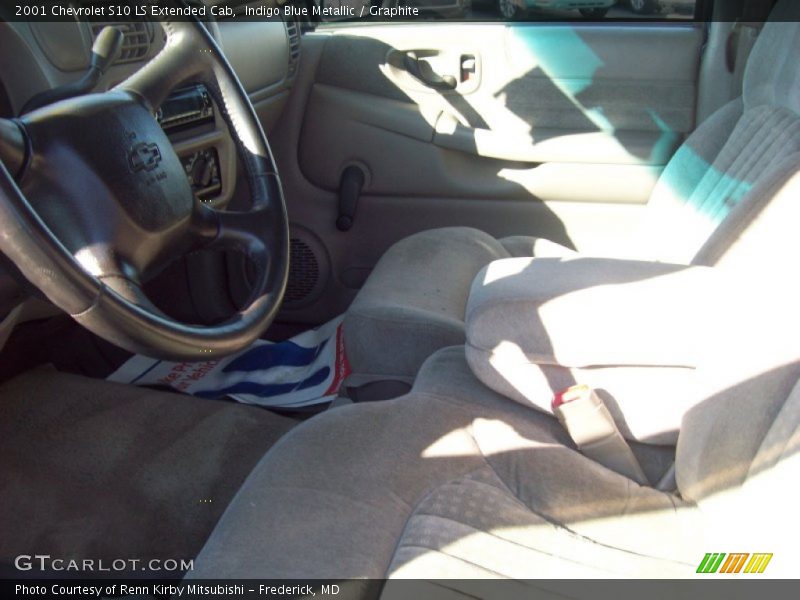 Indigo Blue Metallic / Graphite 2001 Chevrolet S10 LS Extended Cab