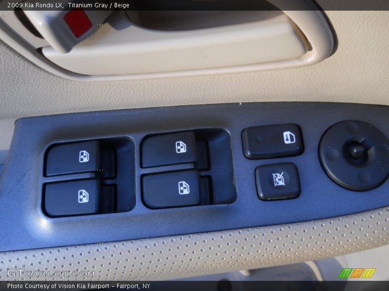 Titanium Gray / Beige 2009 Kia Rondo LX