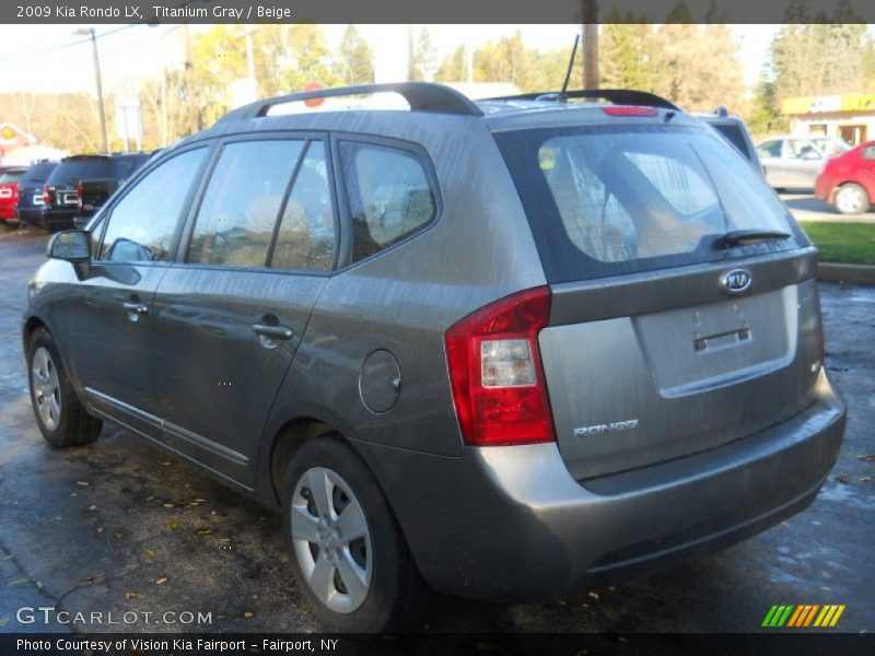 Titanium Gray / Beige 2009 Kia Rondo LX
