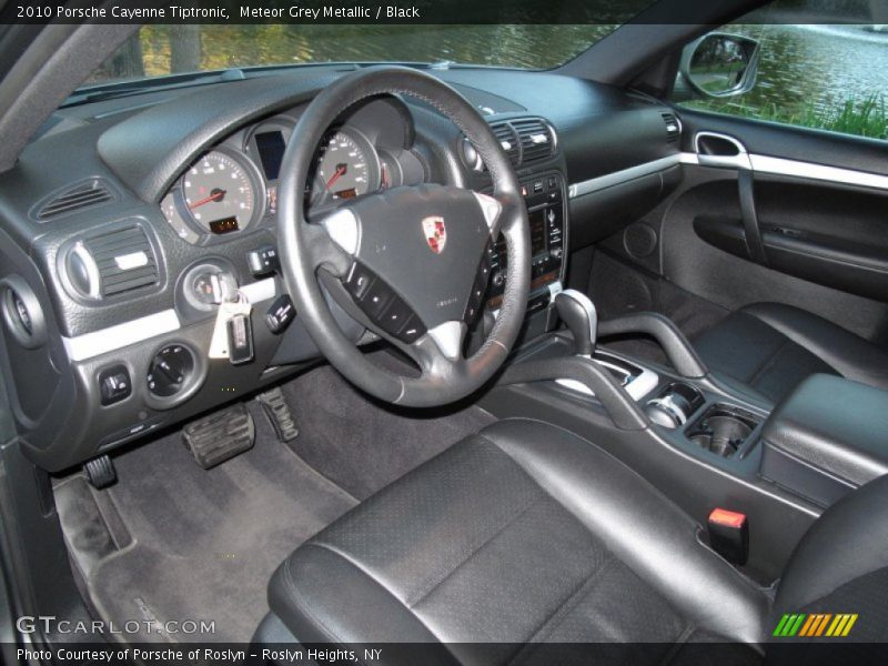 Meteor Grey Metallic / Black 2010 Porsche Cayenne Tiptronic