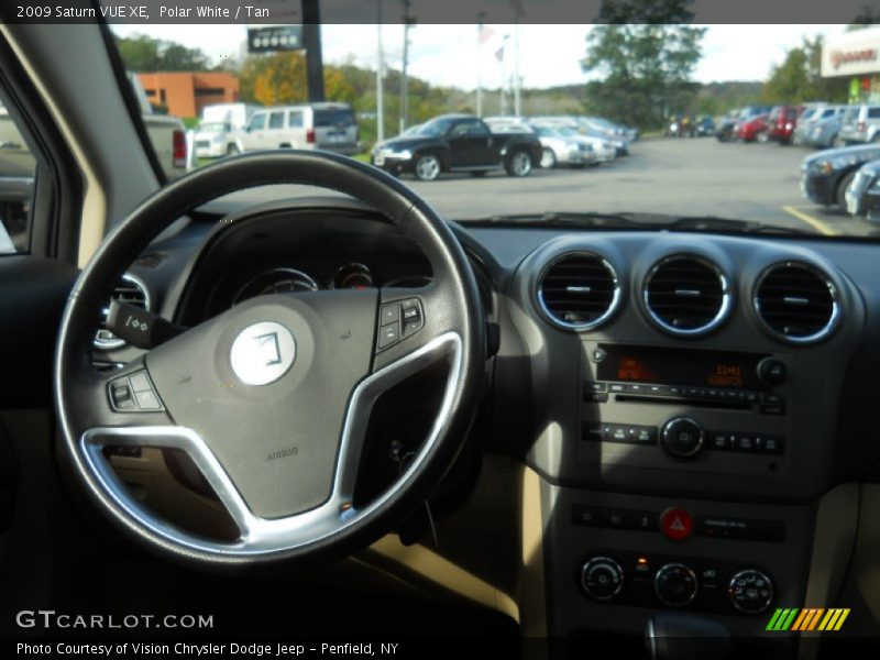 Polar White / Tan 2009 Saturn VUE XE
