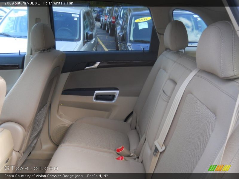 Polar White / Tan 2009 Saturn VUE XE