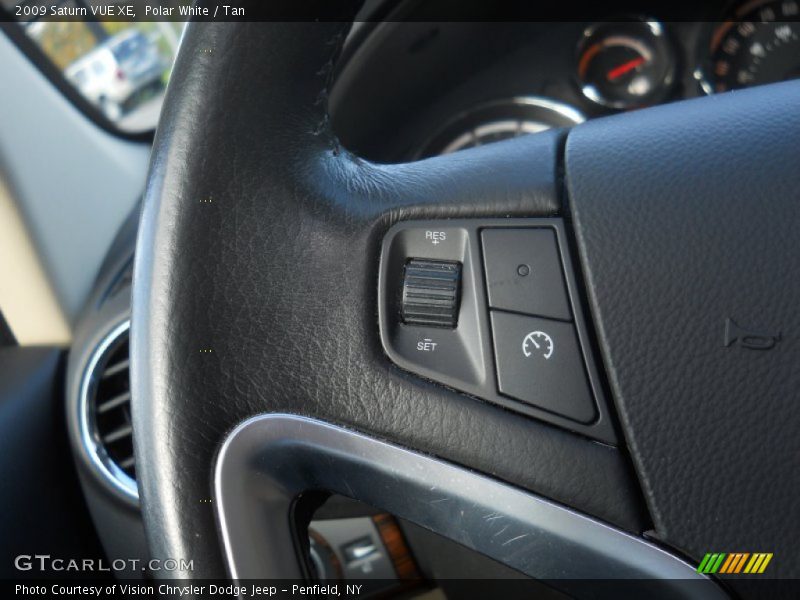 Polar White / Tan 2009 Saturn VUE XE