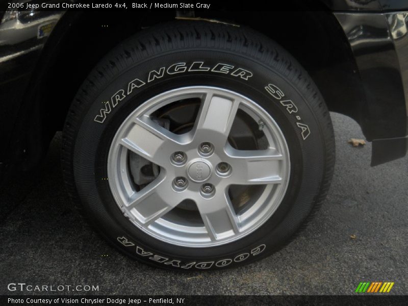Black / Medium Slate Gray 2006 Jeep Grand Cherokee Laredo 4x4