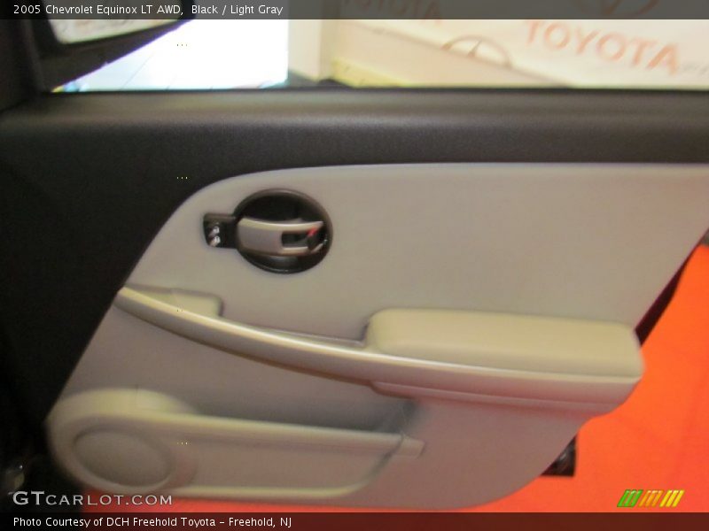 Black / Light Gray 2005 Chevrolet Equinox LT AWD