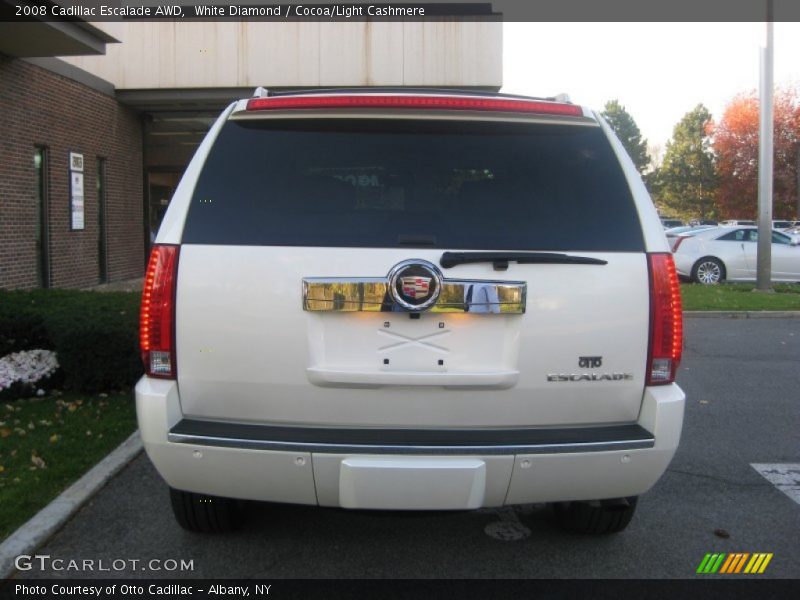White Diamond / Cocoa/Light Cashmere 2008 Cadillac Escalade AWD