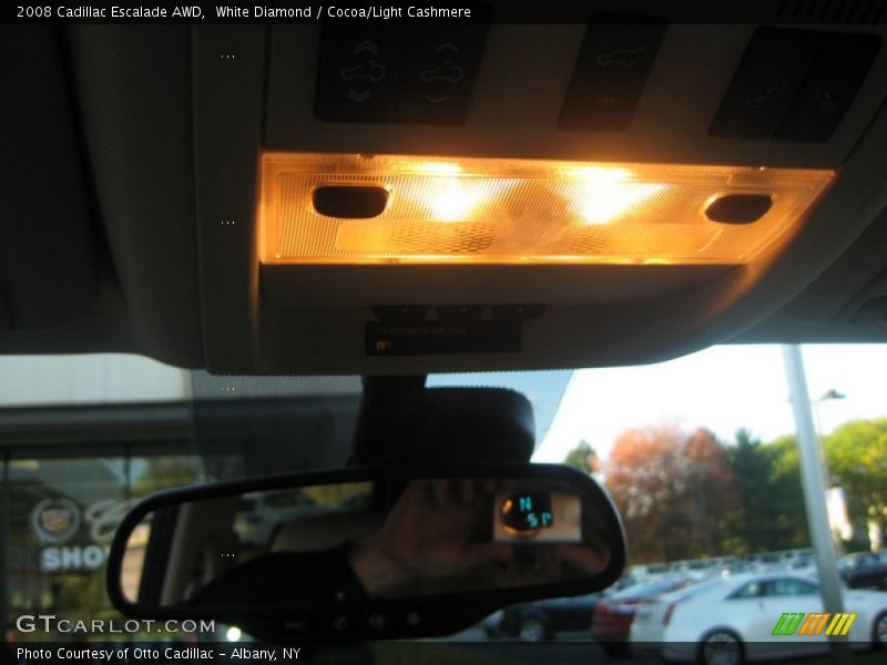 White Diamond / Cocoa/Light Cashmere 2008 Cadillac Escalade AWD