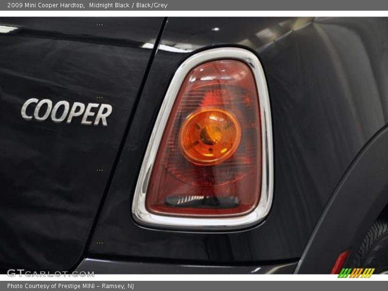 Midnight Black / Black/Grey 2009 Mini Cooper Hardtop