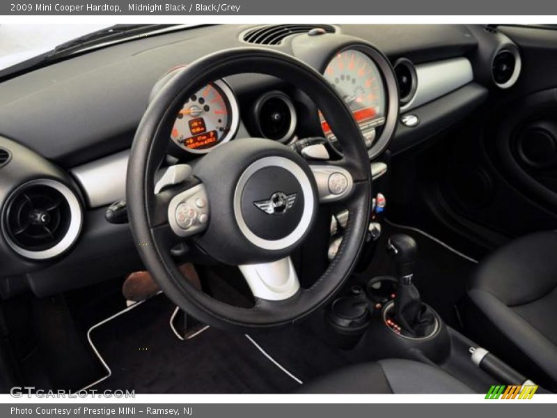 Midnight Black / Black/Grey 2009 Mini Cooper Hardtop