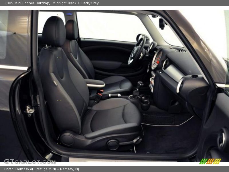 Midnight Black / Black/Grey 2009 Mini Cooper Hardtop
