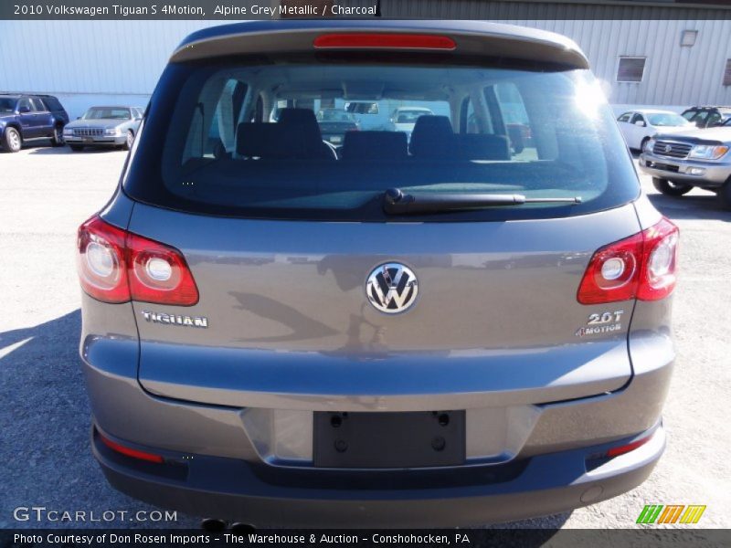 Alpine Grey Metallic / Charcoal 2010 Volkswagen Tiguan S 4Motion