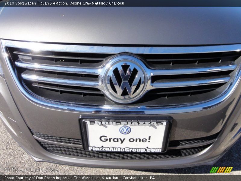 Alpine Grey Metallic / Charcoal 2010 Volkswagen Tiguan S 4Motion