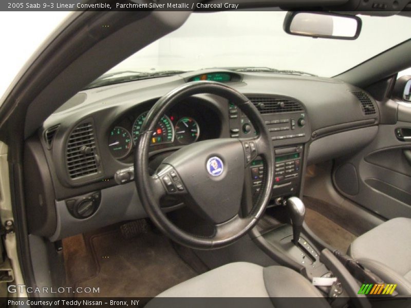 Dashboard of 2005 9-3 Linear Convertible