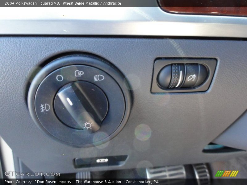 Wheat Beige Metallic / Anthracite 2004 Volkswagen Touareg V8