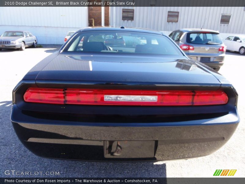 Brilliant Black Crystal Pearl / Dark Slate Gray 2010 Dodge Challenger SE