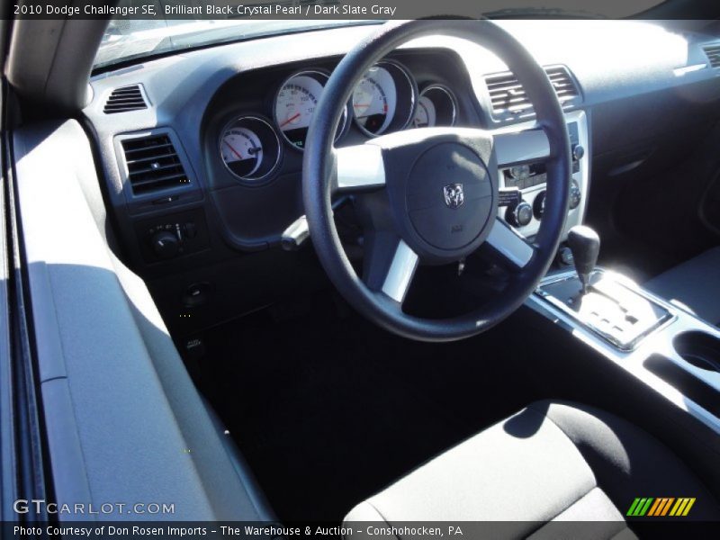 Brilliant Black Crystal Pearl / Dark Slate Gray 2010 Dodge Challenger SE
