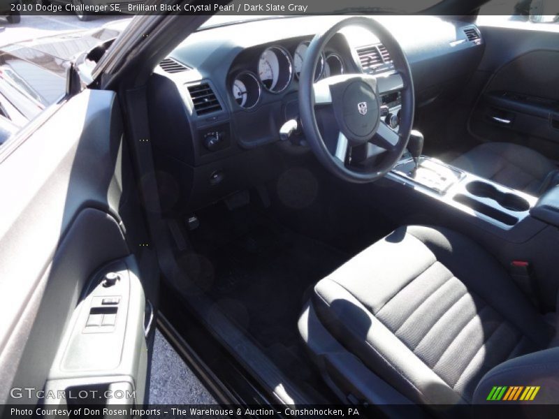 Brilliant Black Crystal Pearl / Dark Slate Gray 2010 Dodge Challenger SE