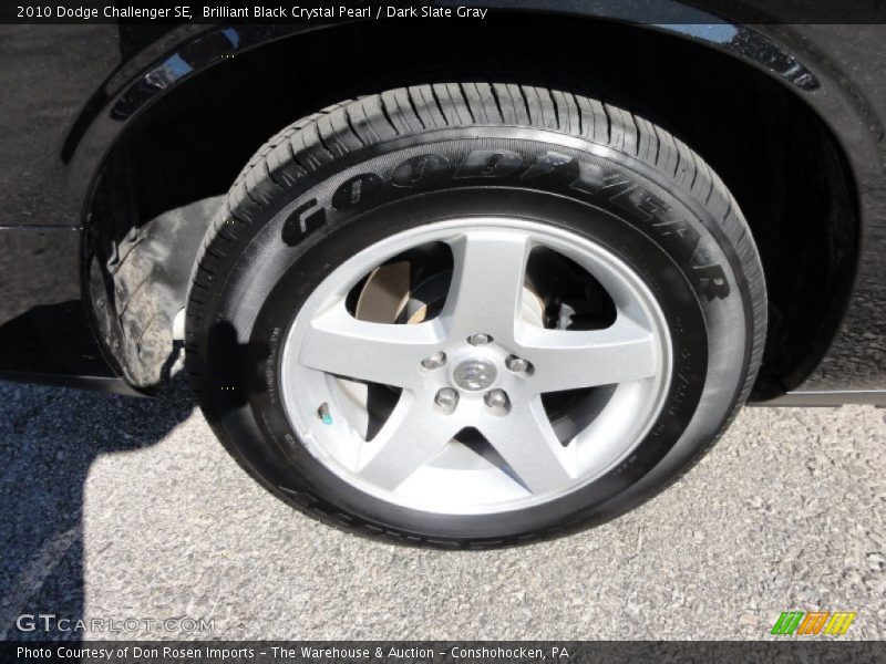 Brilliant Black Crystal Pearl / Dark Slate Gray 2010 Dodge Challenger SE