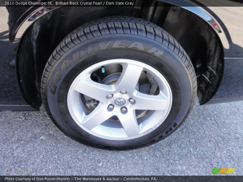 Brilliant Black Crystal Pearl / Dark Slate Gray 2010 Dodge Challenger SE