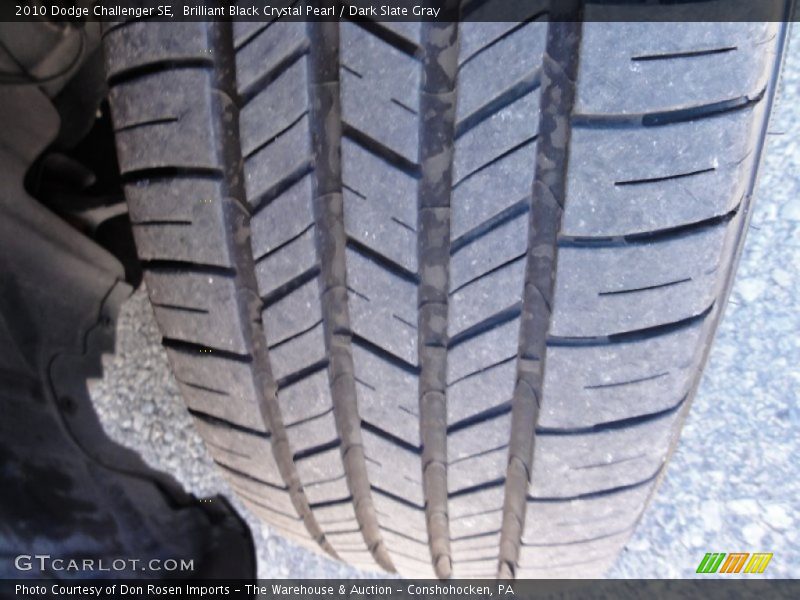 Brilliant Black Crystal Pearl / Dark Slate Gray 2010 Dodge Challenger SE