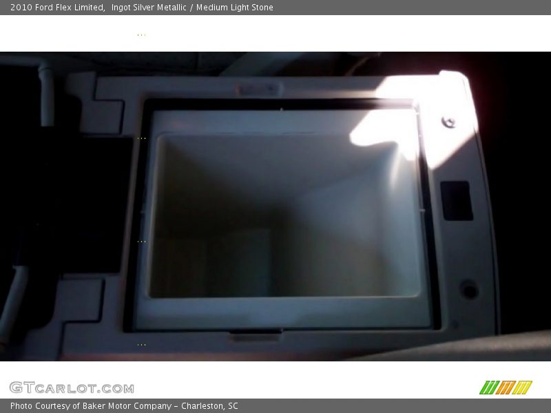 Ingot Silver Metallic / Medium Light Stone 2010 Ford Flex Limited