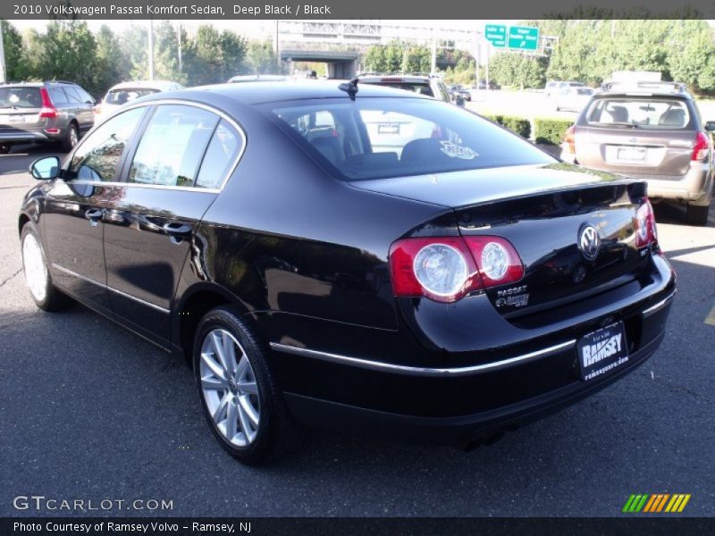 Deep Black / Black 2010 Volkswagen Passat Komfort Sedan