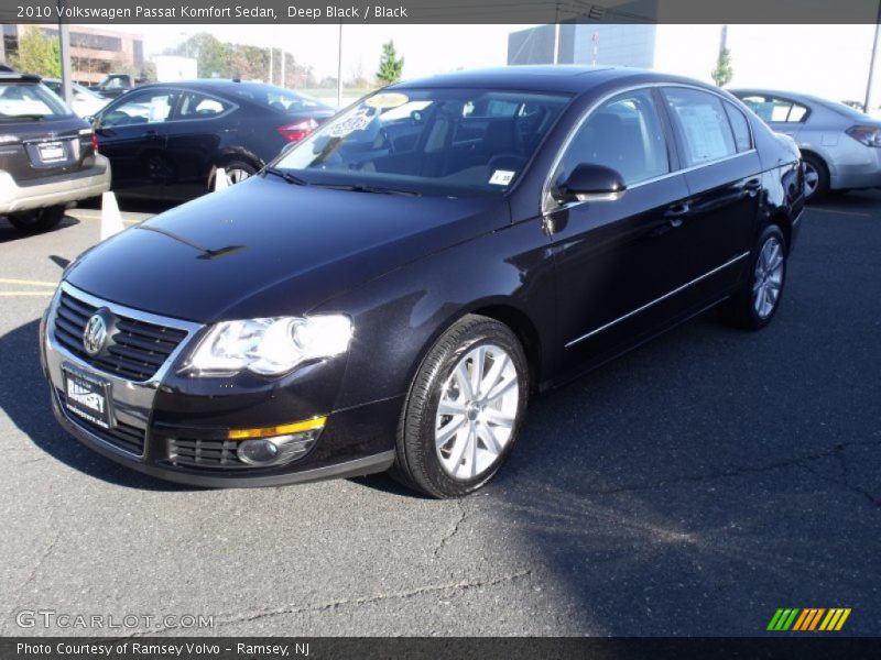 Deep Black / Black 2010 Volkswagen Passat Komfort Sedan