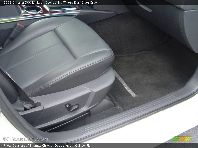 Cool Vanilla White / Dark Slate Gray 2008 Chrysler 300 Limited