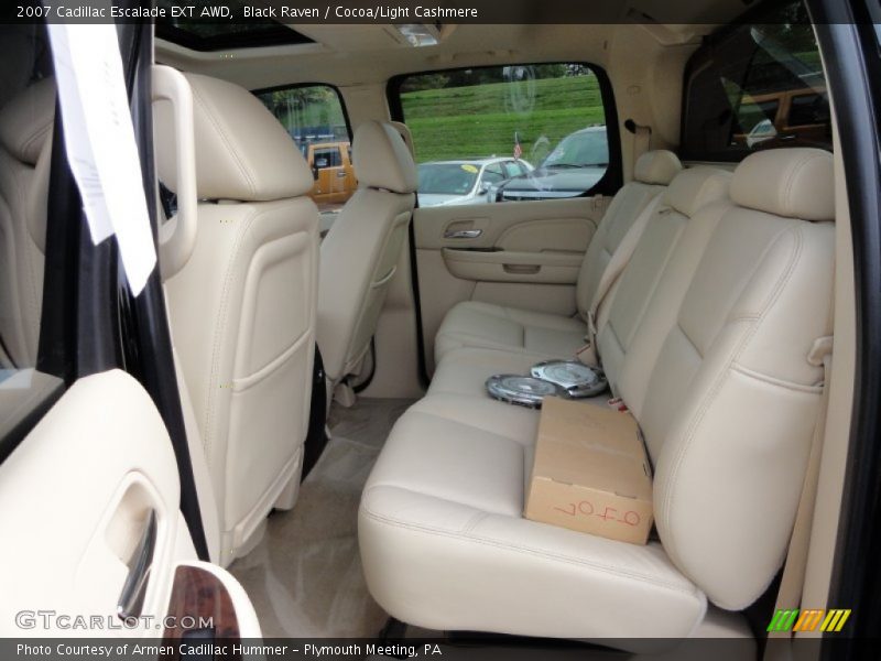 Black Raven / Cocoa/Light Cashmere 2007 Cadillac Escalade EXT AWD