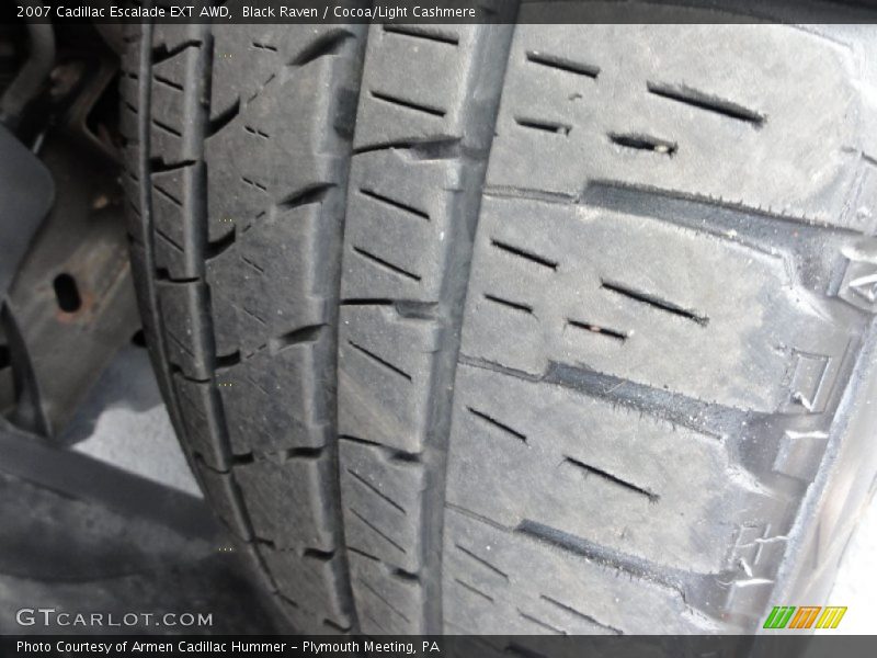 Black Raven / Cocoa/Light Cashmere 2007 Cadillac Escalade EXT AWD
