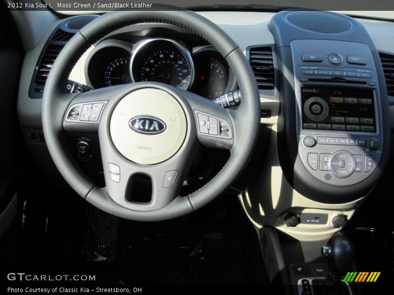 Moss Green / Sand/Black Leather 2012 Kia Soul !