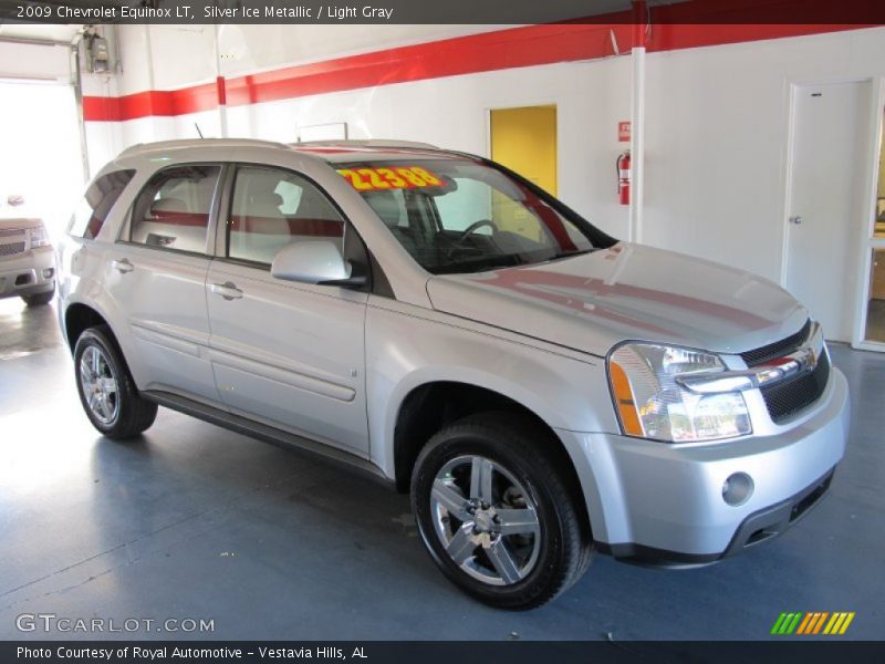 Silver Ice Metallic / Light Gray 2009 Chevrolet Equinox LT