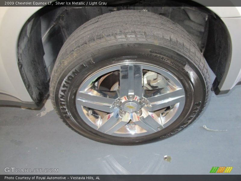 Silver Ice Metallic / Light Gray 2009 Chevrolet Equinox LT