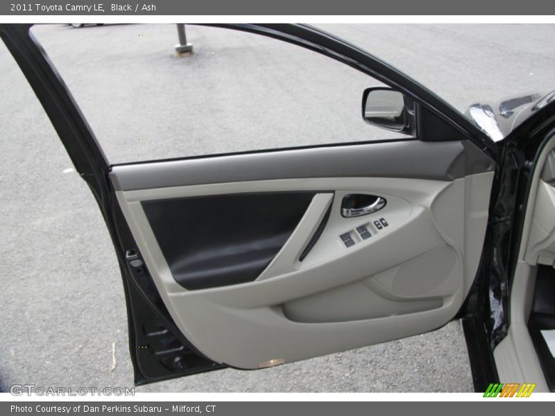 Black / Ash 2011 Toyota Camry LE