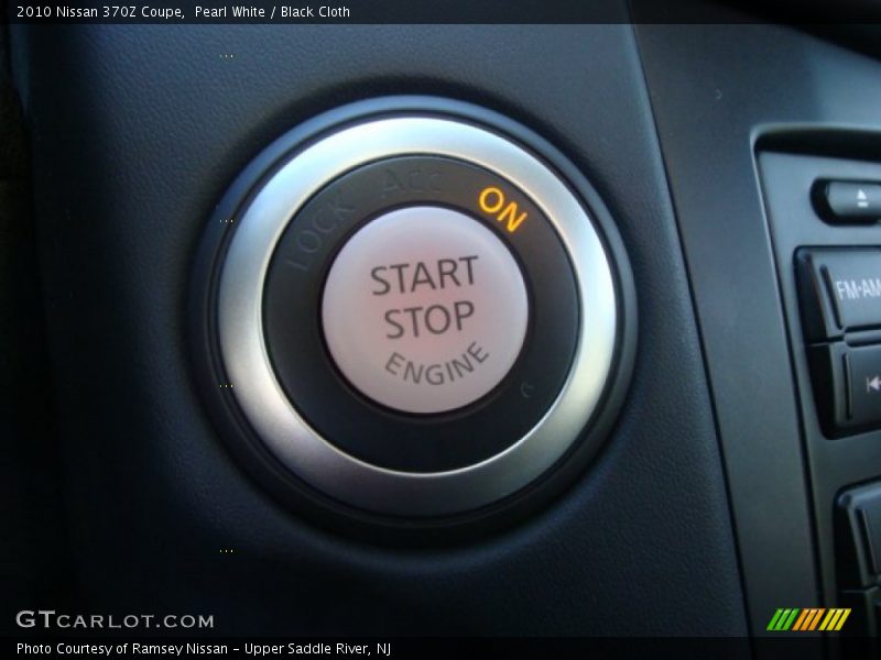 Controls of 2010 370Z Coupe