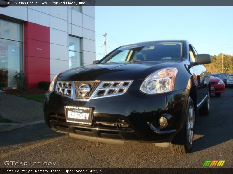 Wicked Black / Black 2011 Nissan Rogue S AWD