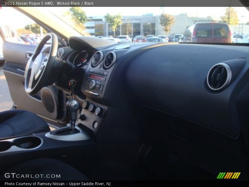 Wicked Black / Black 2011 Nissan Rogue S AWD