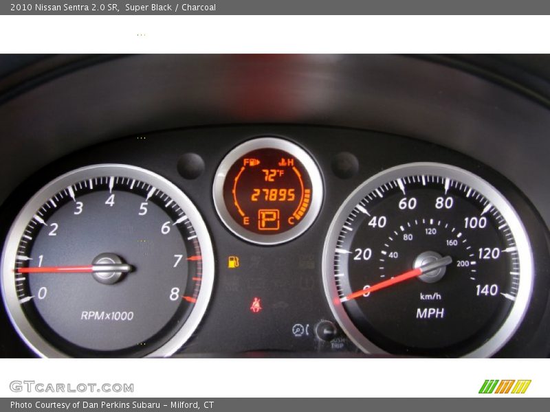 Super Black / Charcoal 2010 Nissan Sentra 2.0 SR
