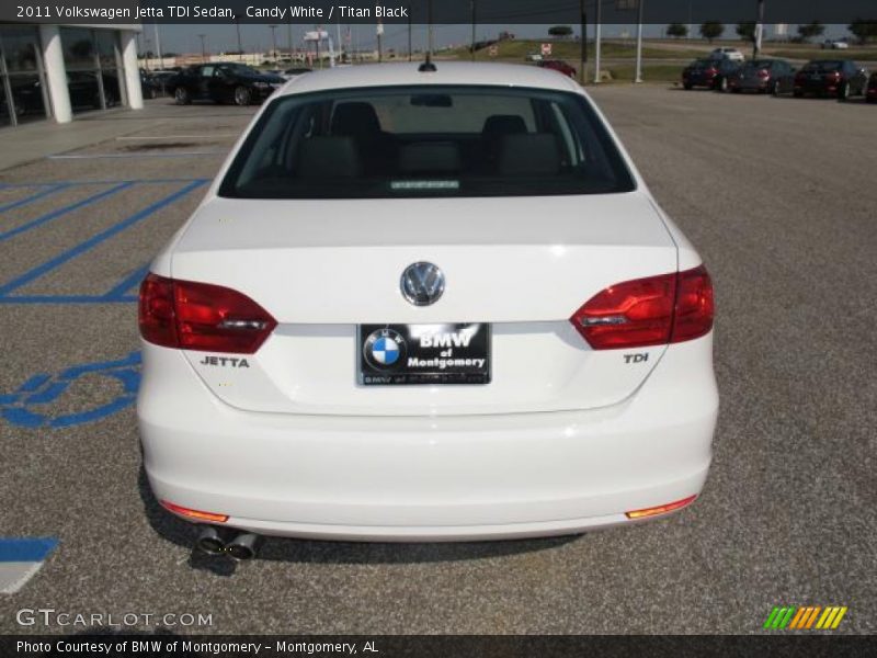 Candy White / Titan Black 2011 Volkswagen Jetta TDI Sedan