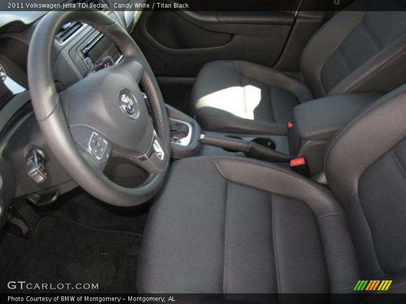 Candy White / Titan Black 2011 Volkswagen Jetta TDI Sedan