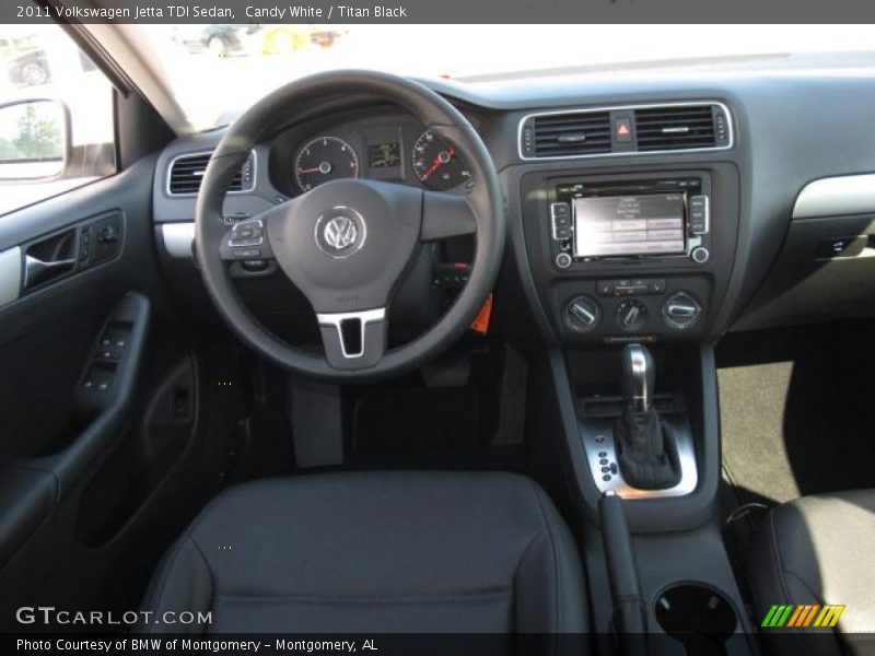 Candy White / Titan Black 2011 Volkswagen Jetta TDI Sedan