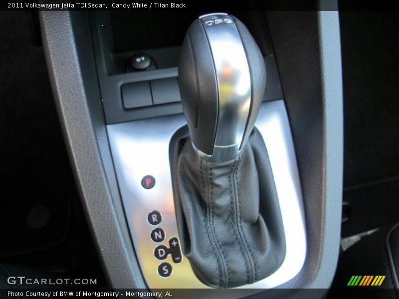 Candy White / Titan Black 2011 Volkswagen Jetta TDI Sedan